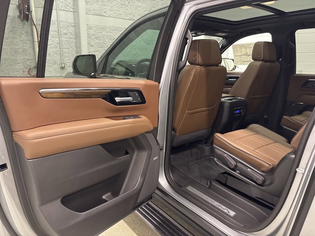 2026 Chevrolet Suburban High Country SUV 4WD