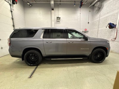 2022 Chevrolet Suburban LT