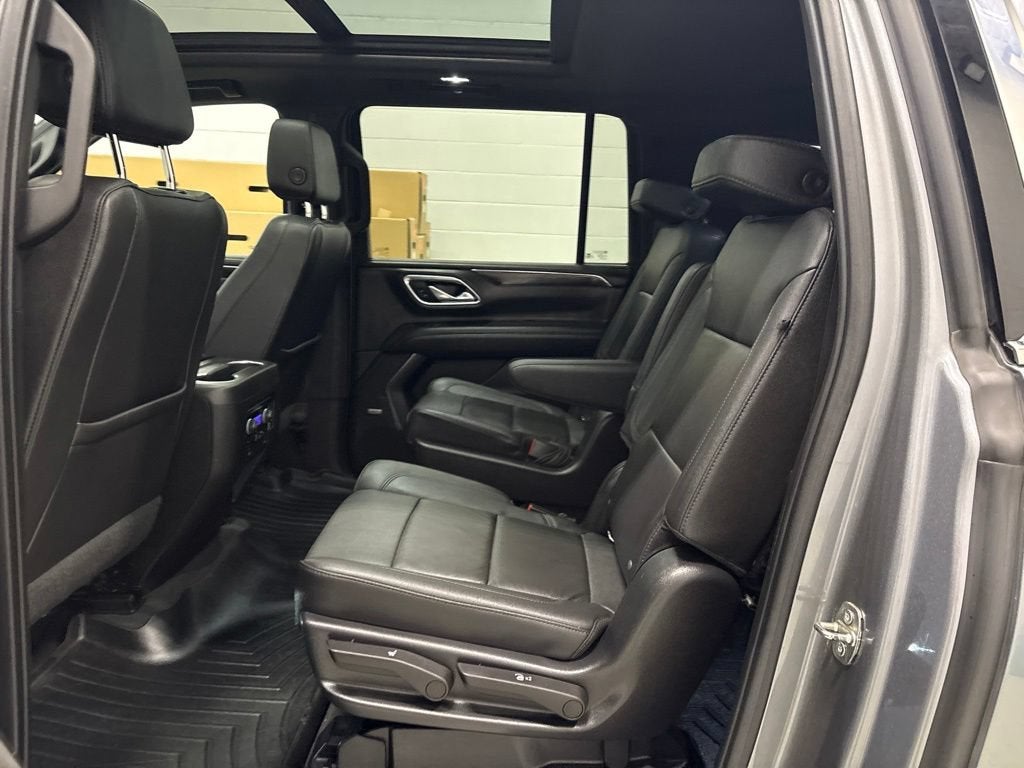 2022 Chevrolet Suburban LT