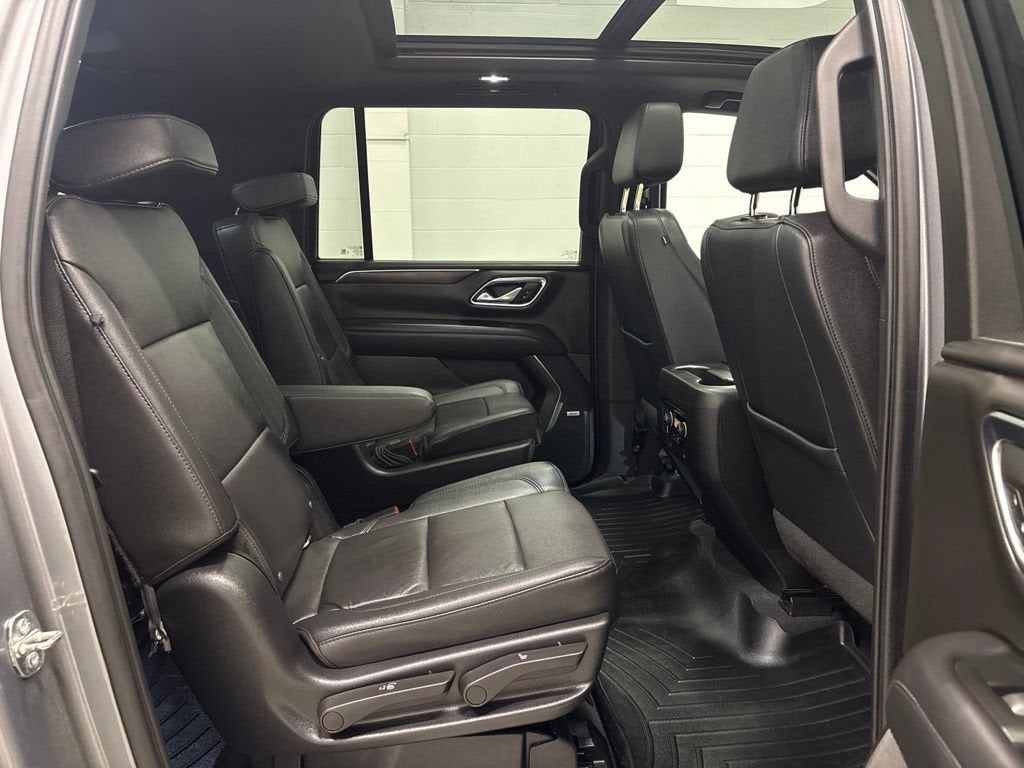 2022 Chevrolet Suburban LT