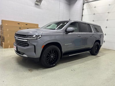 2022 Chevrolet Suburban LT