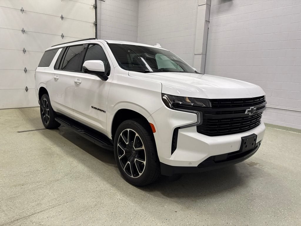 2023 Chevrolet Suburban RST