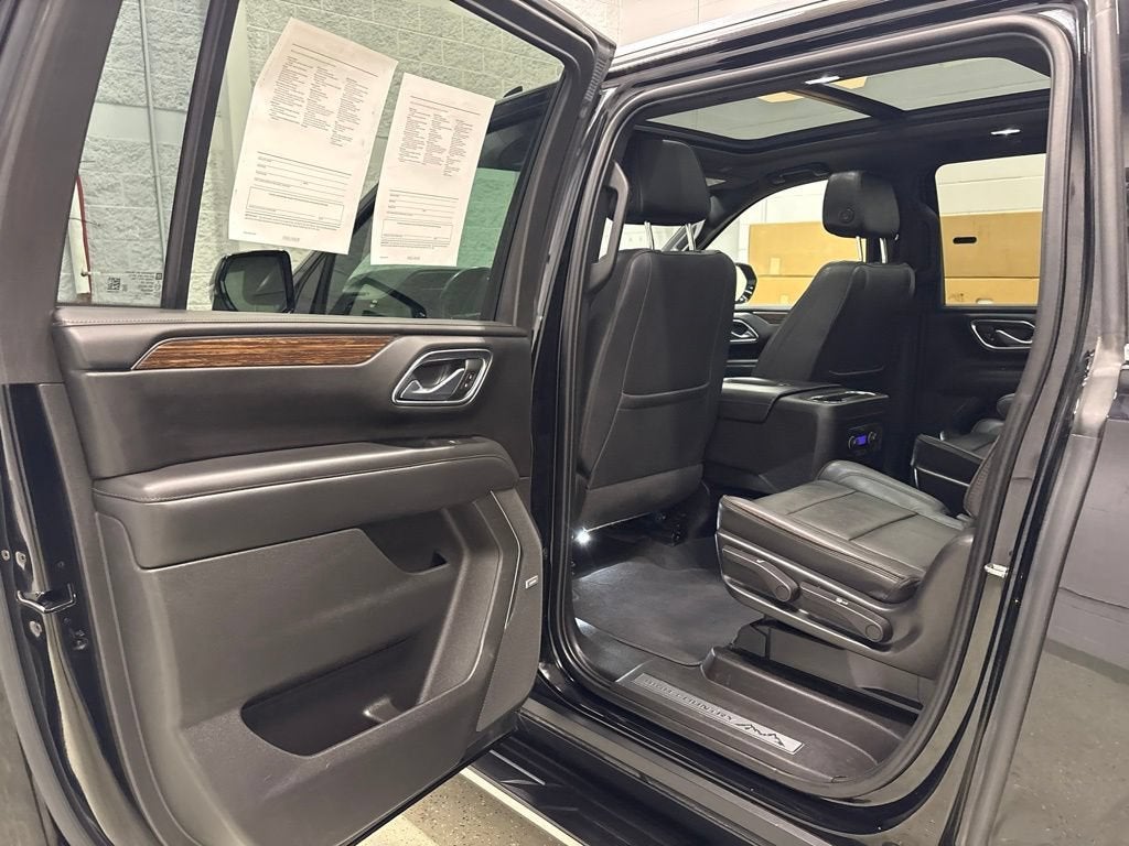 2023 Chevrolet Suburban High Country