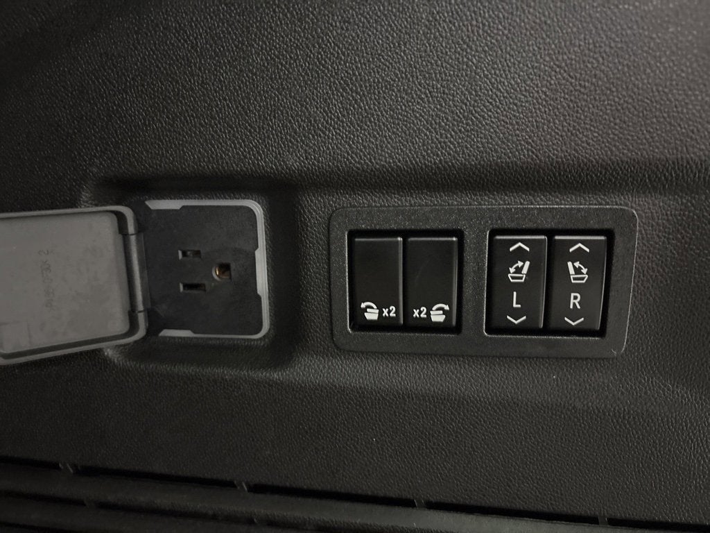 2021 Chevrolet Suburban High Country