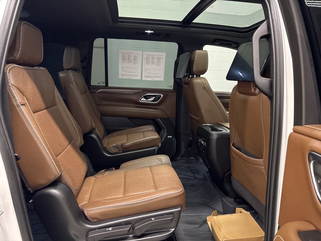 2023 Chevrolet Suburban High Country