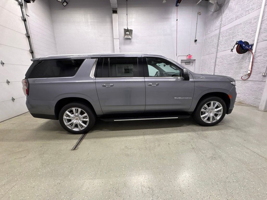 2021 Chevrolet Suburban High Country