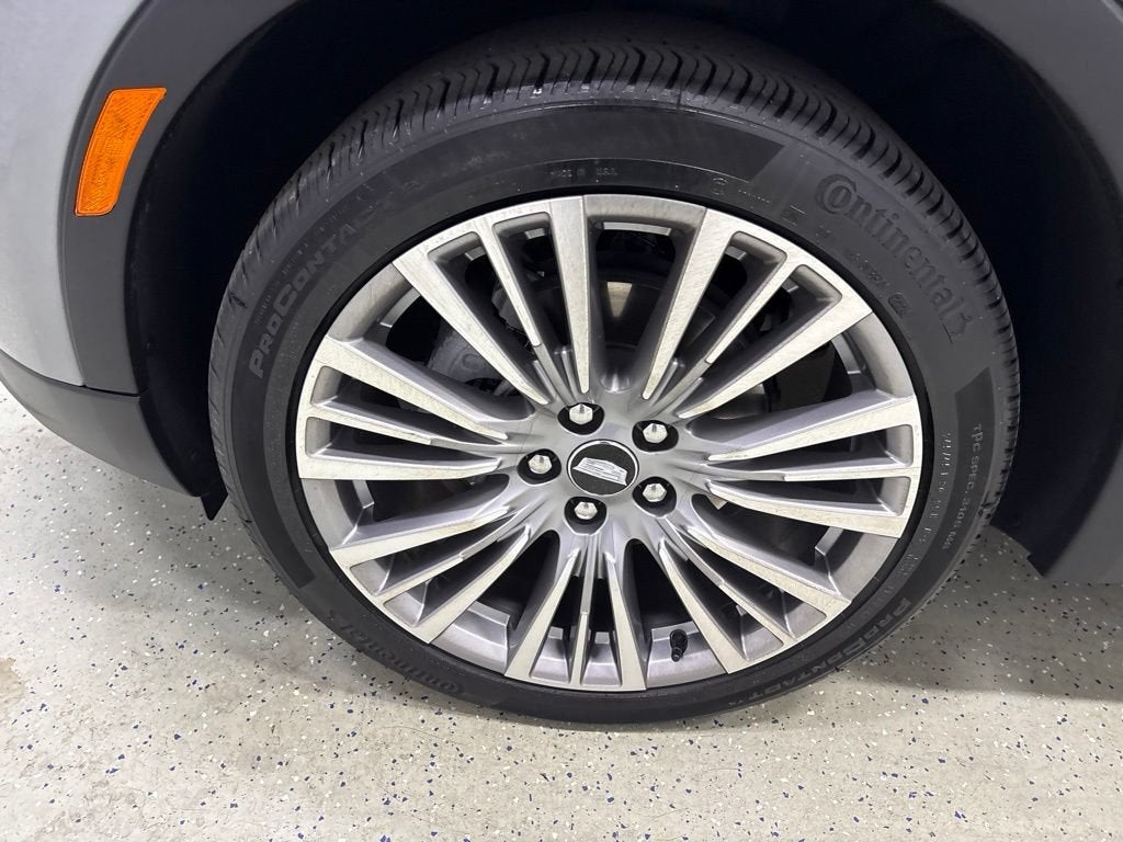 2024 Cadillac XT4 Premium Luxury