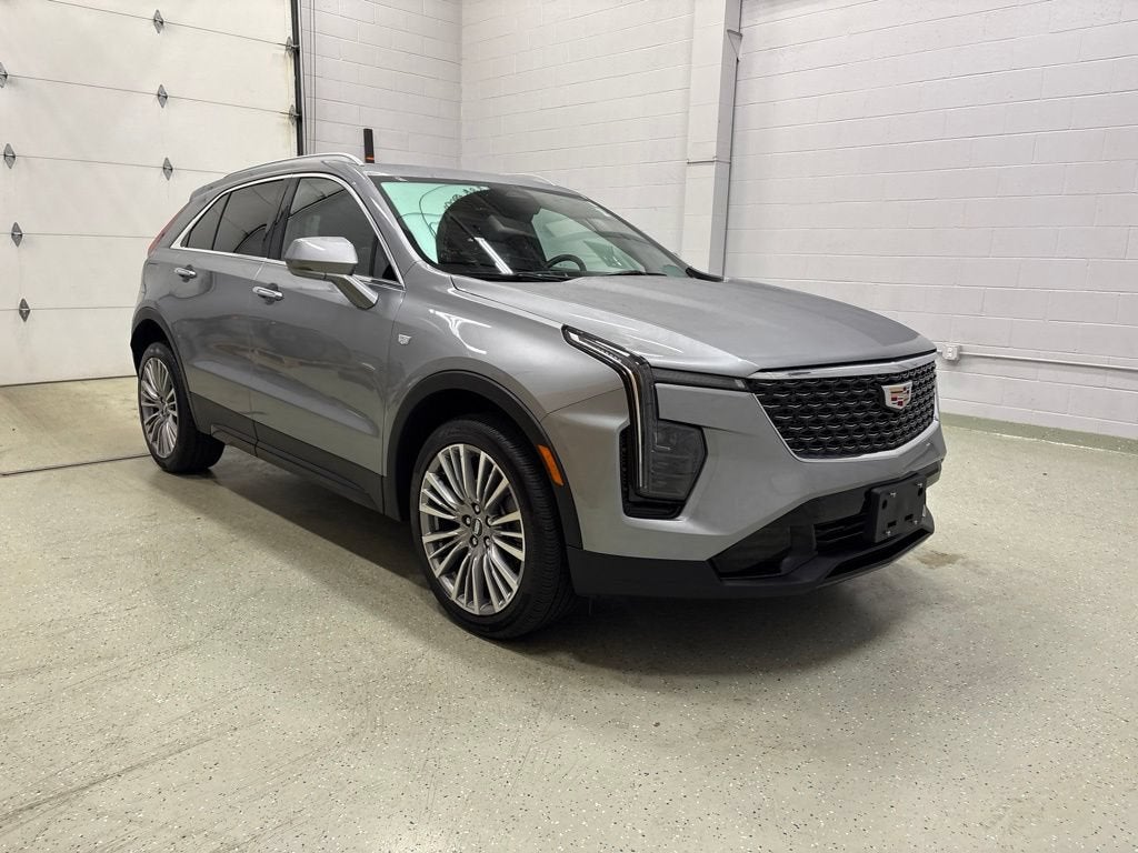 2024 Cadillac XT4 Premium Luxury