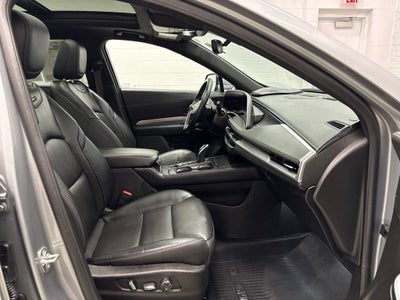 2024 Cadillac XT4 Premium Luxury