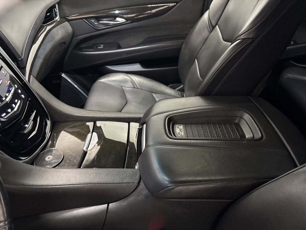 2019 Cadillac Escalade Platinum