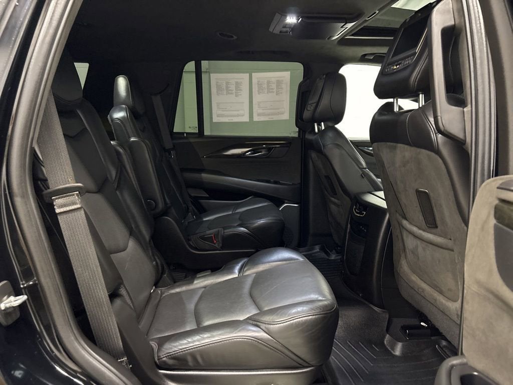 2019 Cadillac Escalade Platinum