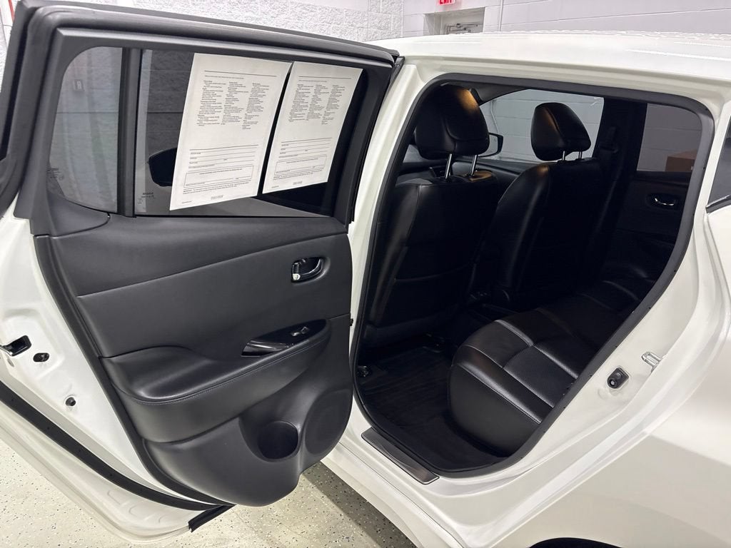 2021 Nissan LEAF SL PLUS 62 kWh