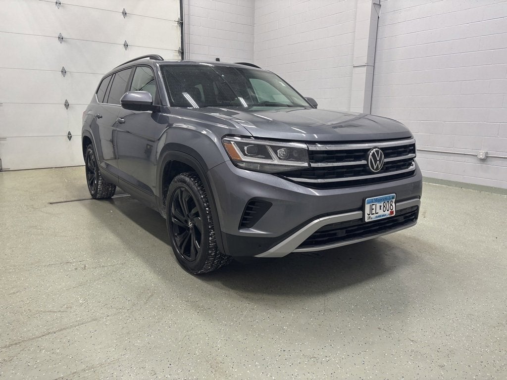 2022 Volkswagen Atlas 3.6L V6 SE w/Technology