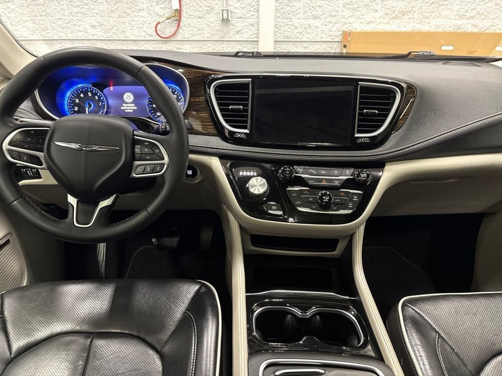 2022 Chrysler Pacifica Limited AWD