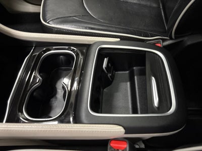 2022 Chrysler Pacifica Limited AWD