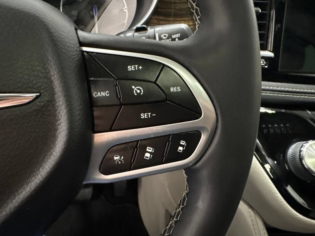2022 Chrysler Pacifica Limited AWD
