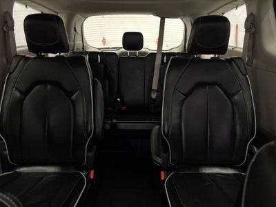 2022 Chrysler Pacifica Limited AWD