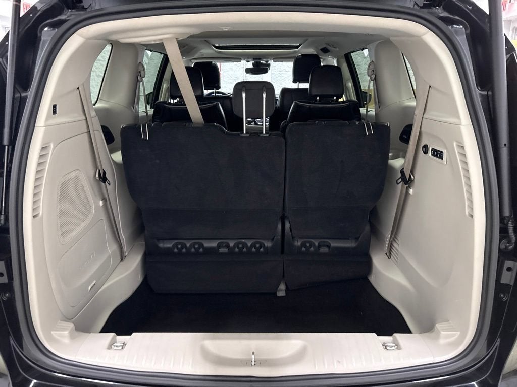 2022 Chrysler Pacifica Limited AWD
