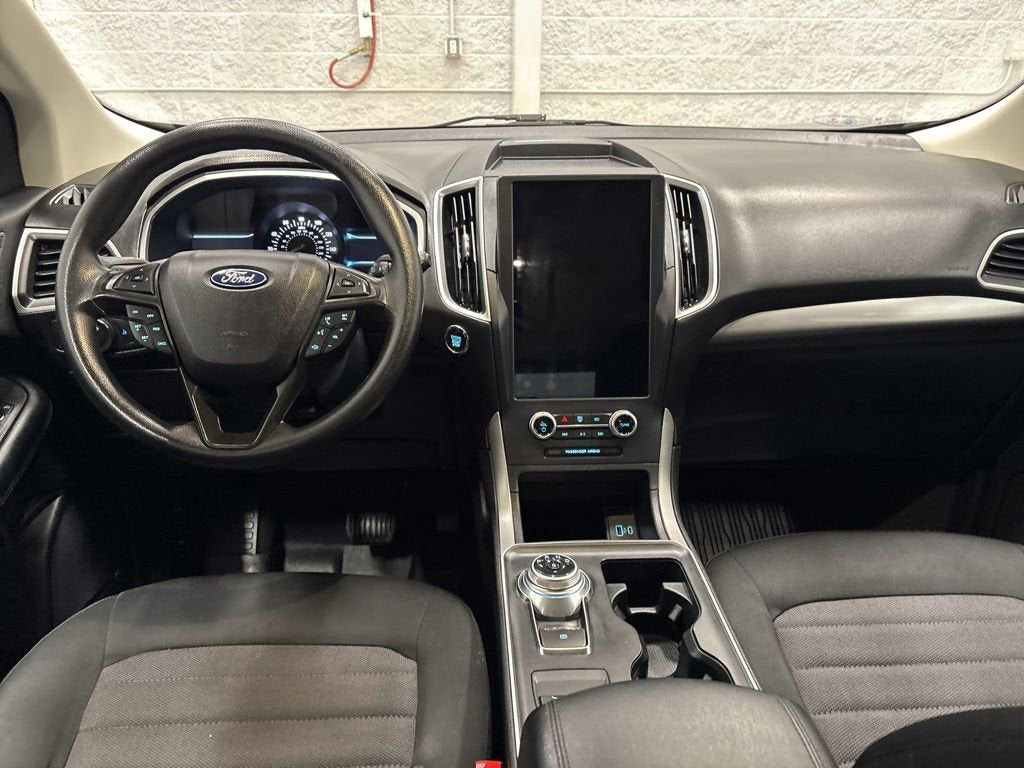 2021 Ford Edge SE