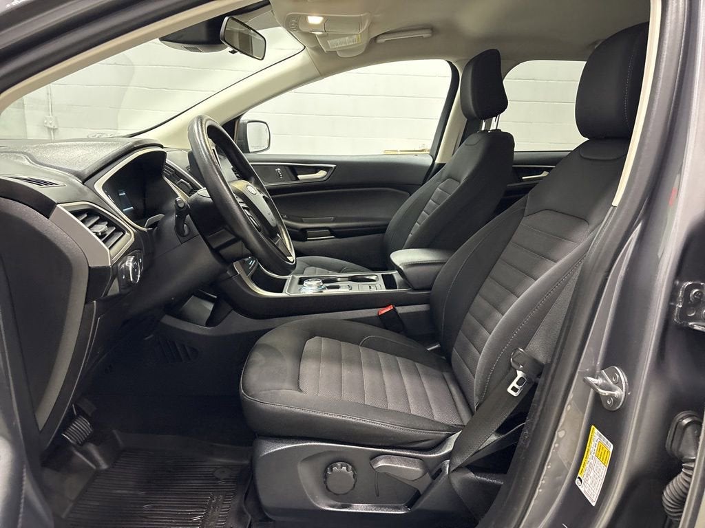 2021 Ford Edge SE