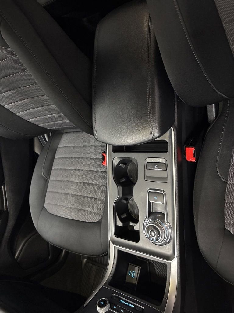 2021 Ford Edge SE
