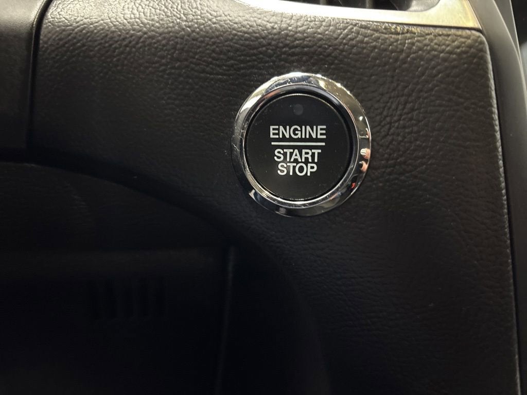 2021 Ford Edge SE