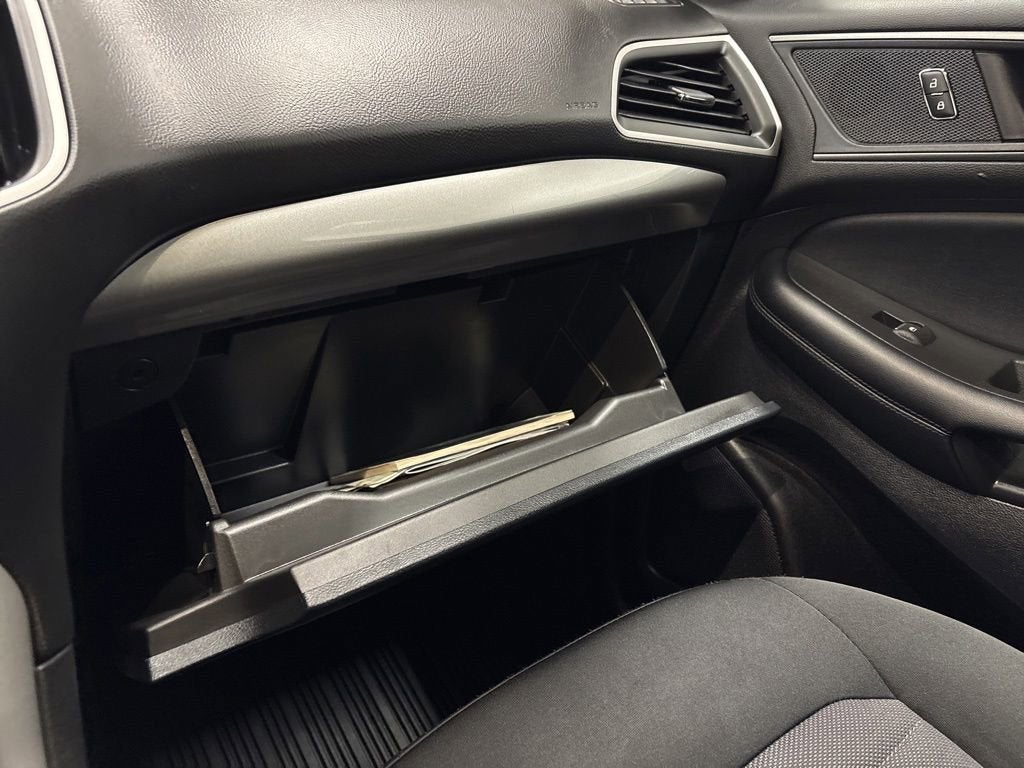 2021 Ford Edge SE