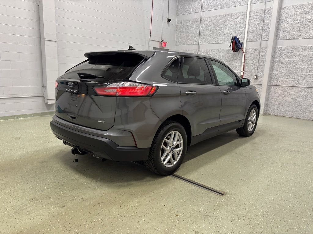 2021 Ford Edge SE