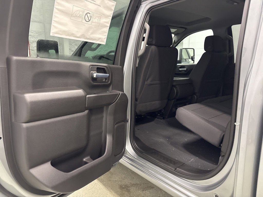 2026 Chevrolet Silverado 2500 HD Custom Crew Cab Standard Box 4WD