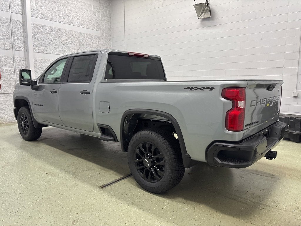 2026 Chevrolet Silverado 2500 HD Custom Crew Cab Standard Box 4WD