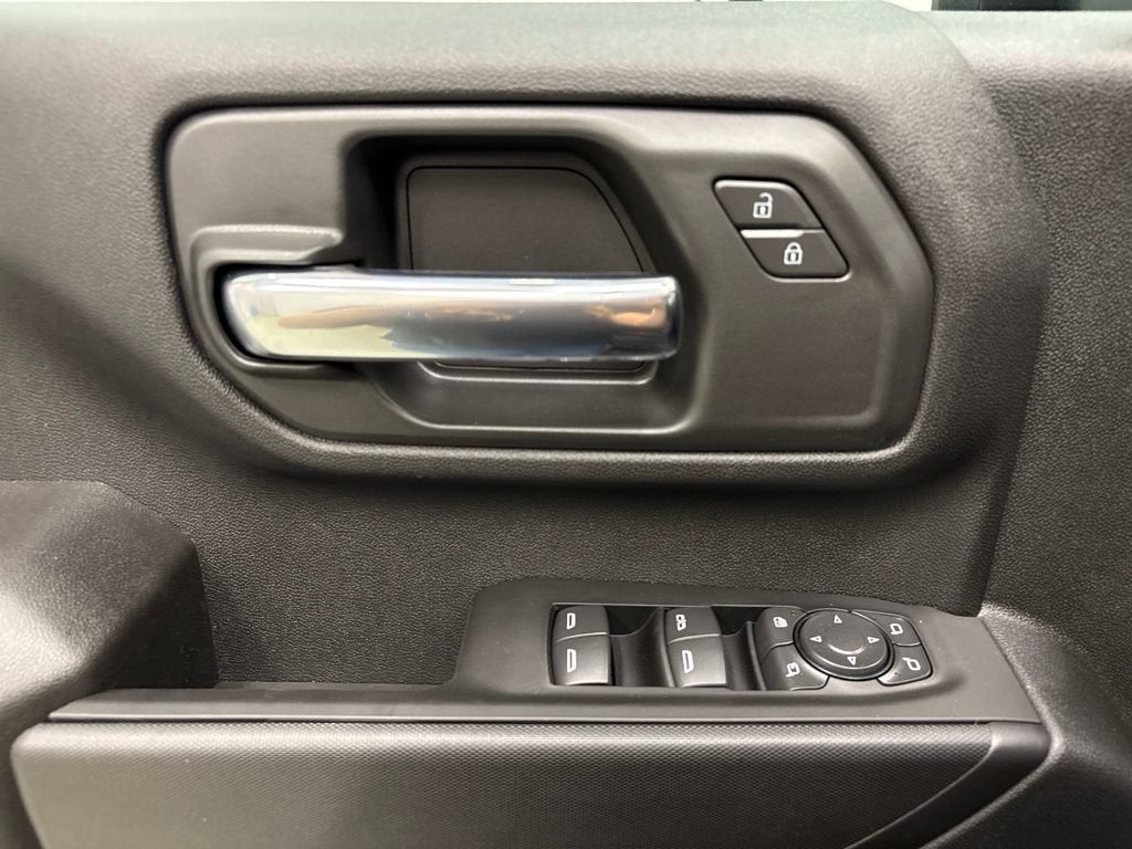 2026 Chevrolet Silverado 2500 HD Custom Crew Cab Standard Box 4WD