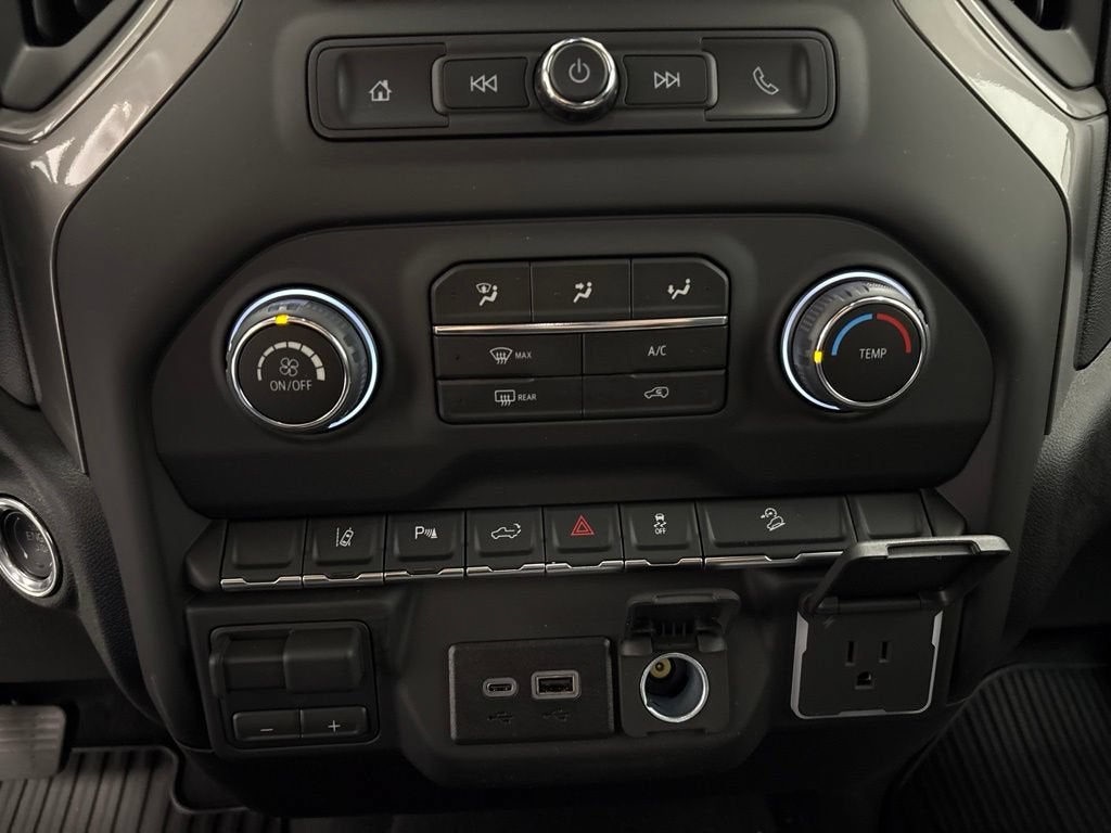2026 Chevrolet Silverado 2500 HD Custom Crew Cab Standard Box 4WD