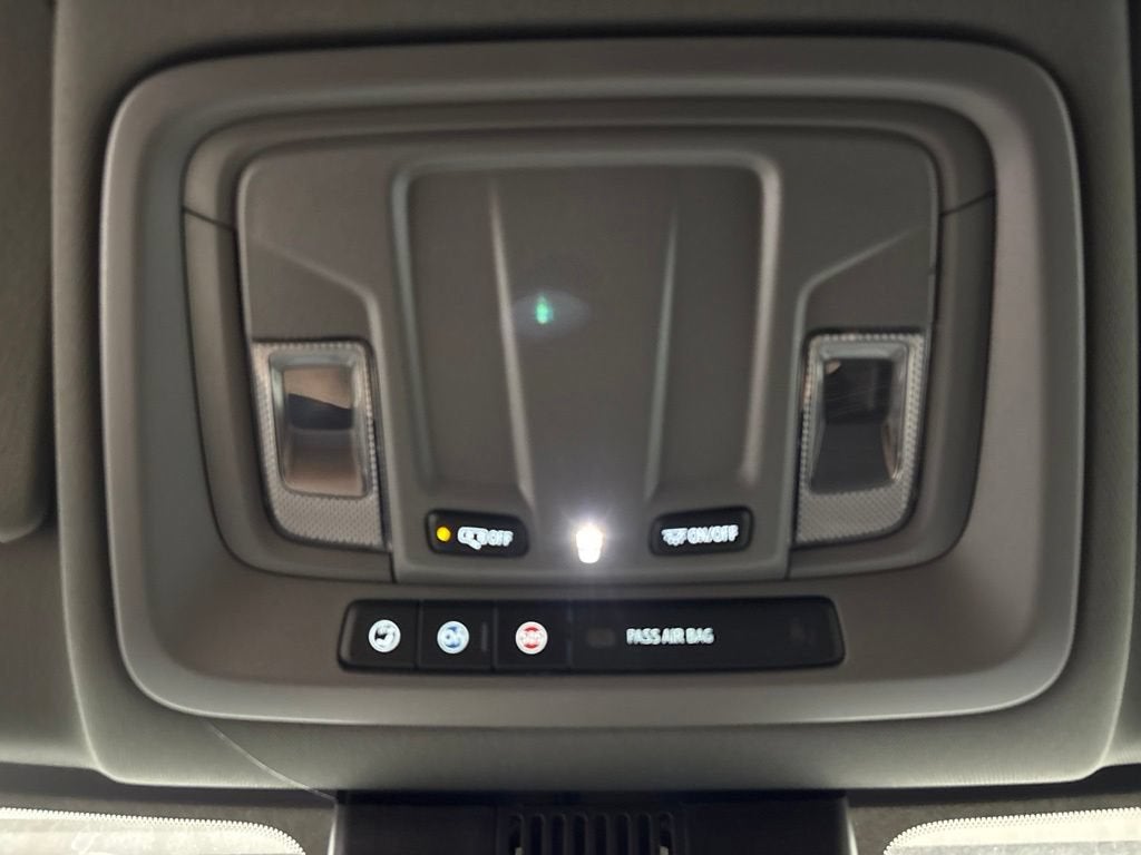 2026 Chevrolet Silverado 2500 HD Custom Crew Cab Standard Box 4WD