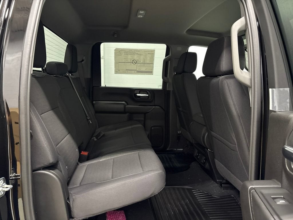 2026 Chevrolet Silverado 2500 HD Custom Crew Cab Standard Box 4WD