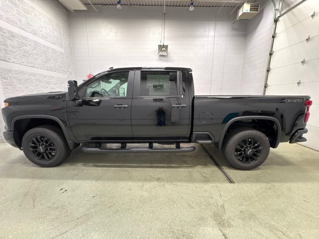 2026 Chevrolet Silverado 2500 HD Custom Crew Cab Standard Box 4WD