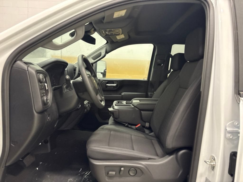 2026 Chevrolet Silverado 2500 HD Custom Crew Cab Standard Box 4WD