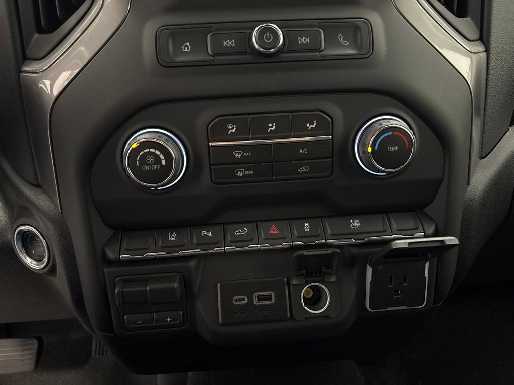 2026 Chevrolet Silverado 2500 HD Custom Crew Cab Standard Box 4WD