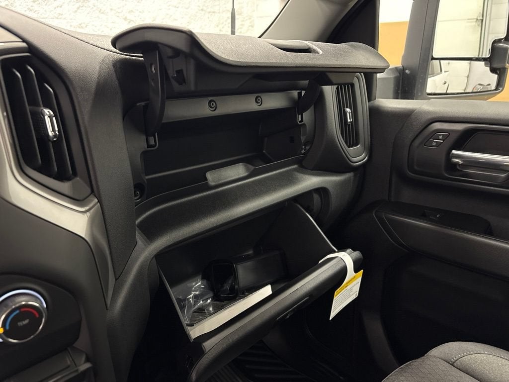 2026 Chevrolet Silverado 2500 HD Custom Crew Cab Standard Box 4WD