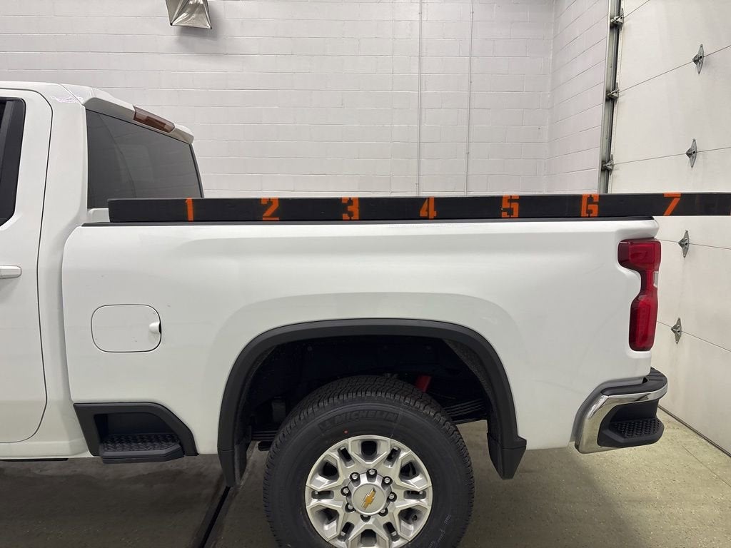 2026 Chevrolet Silverado 2500 HD LT Crew Cab Standard Box 4WD