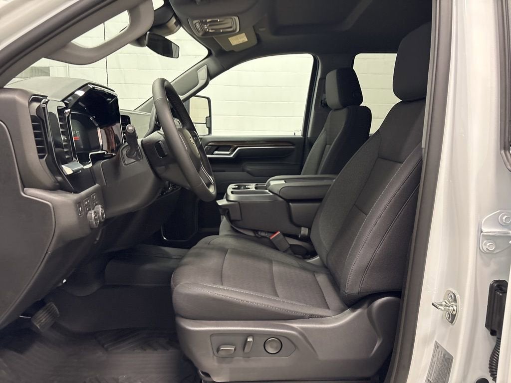 2026 Chevrolet Silverado 2500 HD LT Crew Cab Standard Box 4WD
