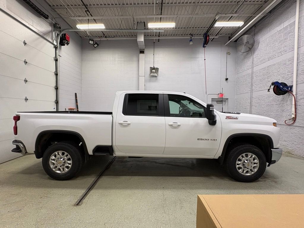 2026 Chevrolet Silverado 2500 HD LT Crew Cab Standard Box 4WD