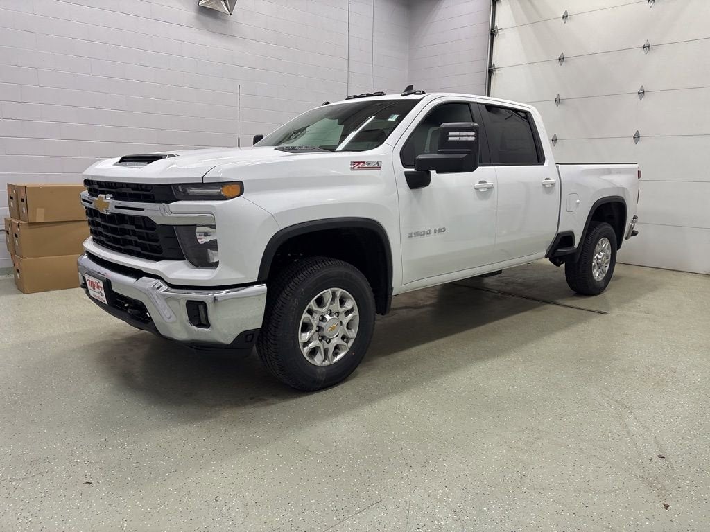 2026 Chevrolet Silverado 2500 HD LT Crew Cab Standard Box 4WD