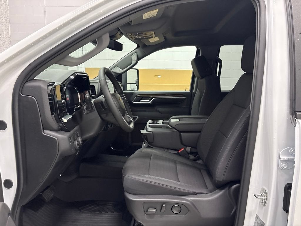 2026 Chevrolet Silverado 2500 HD LT Crew Cab Standard Box 4WD