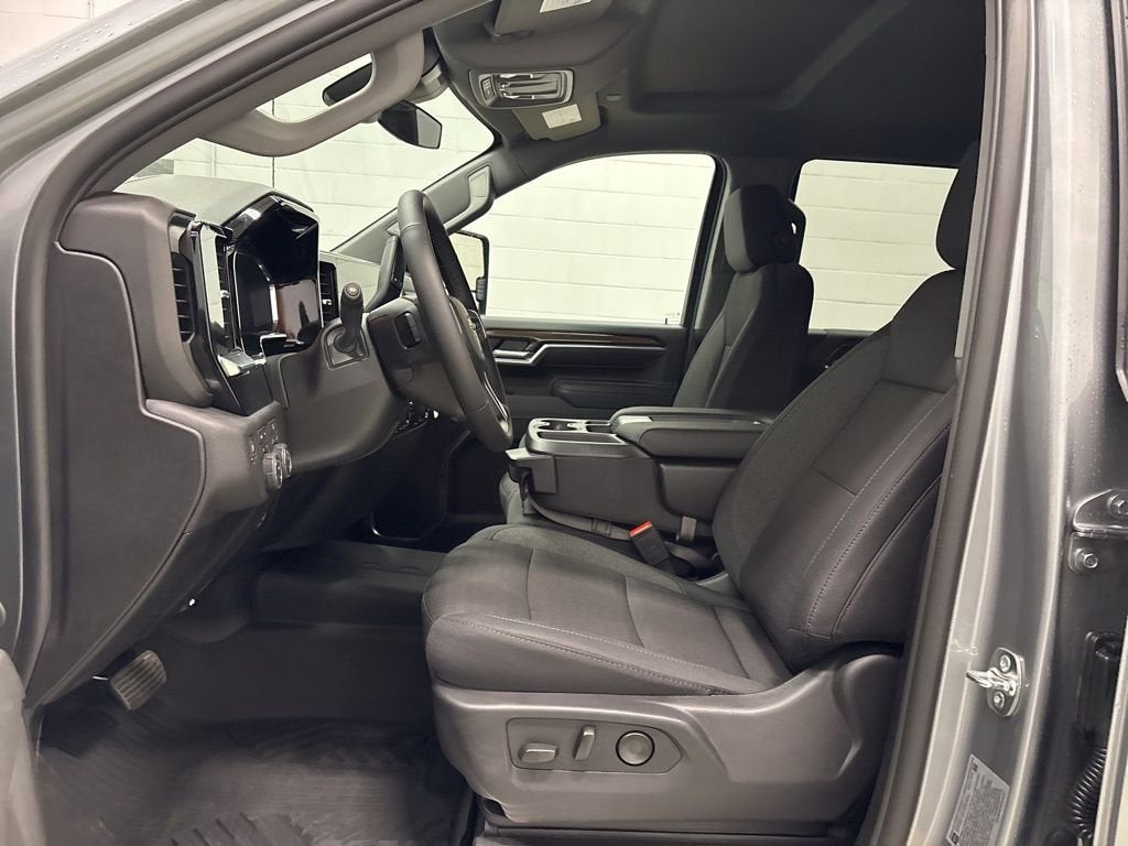 2026 Chevrolet Silverado 2500 HD LT Crew Cab Standard Box 4WD