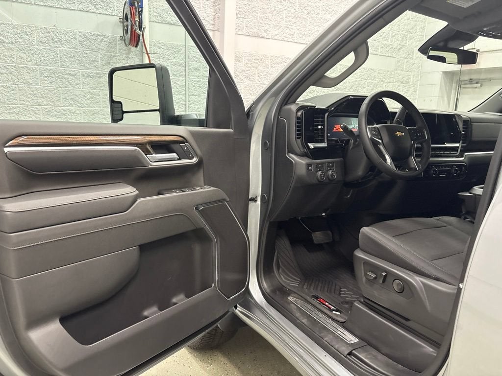 2026 Chevrolet Silverado 2500 HD LT Crew Cab Standard Box 4WD