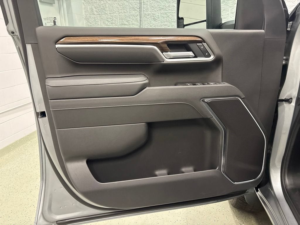 2026 Chevrolet Silverado 2500 HD LT Crew Cab Standard Box 4WD