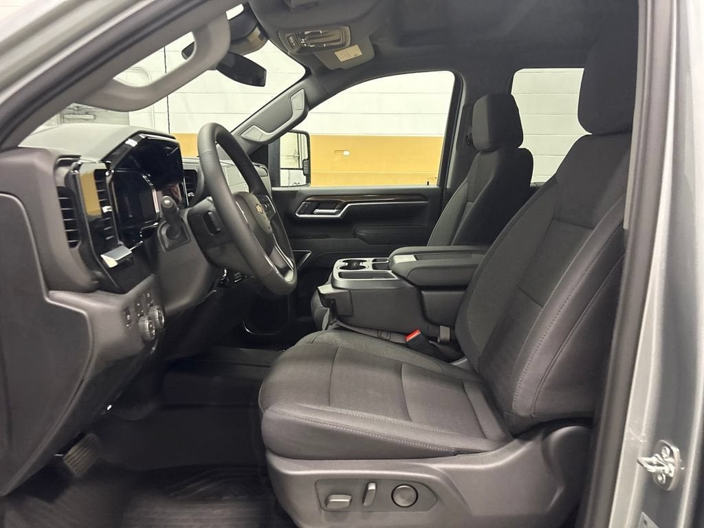 2026 Chevrolet Silverado 2500 HD LT Crew Cab Standard Box 4WD