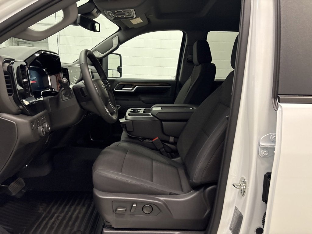 2026 Chevrolet Silverado 2500 HD LT Crew Cab Standard Box 4WD