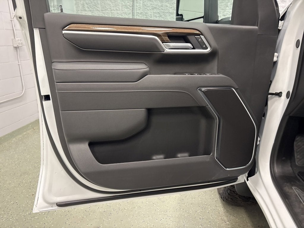 2026 Chevrolet Silverado 2500 HD LT Crew Cab Standard Box 4WD