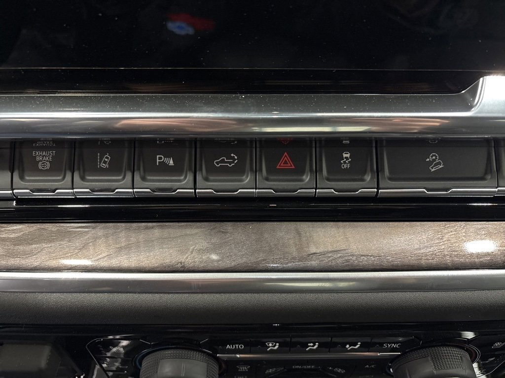 2026 Chevrolet Silverado 2500 HD LTZ Crew Cab Standard Box 4WD